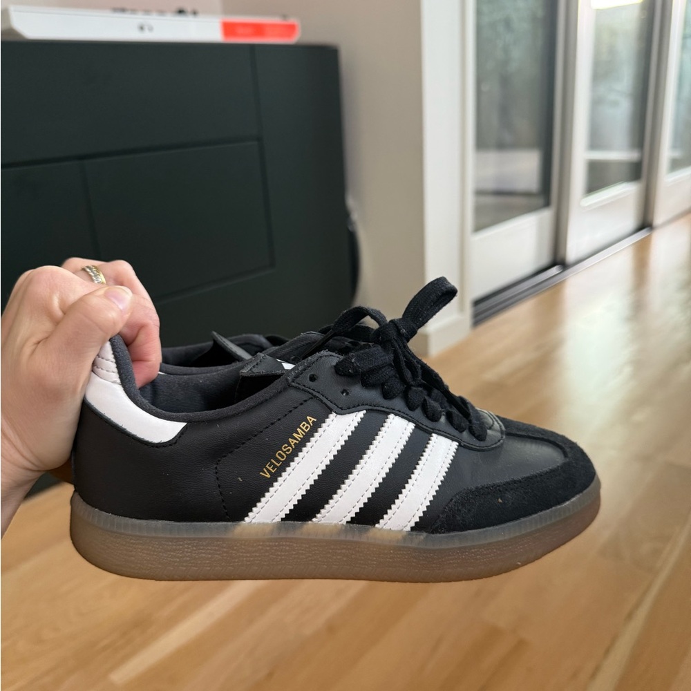 Adidas Velosamba Black and White